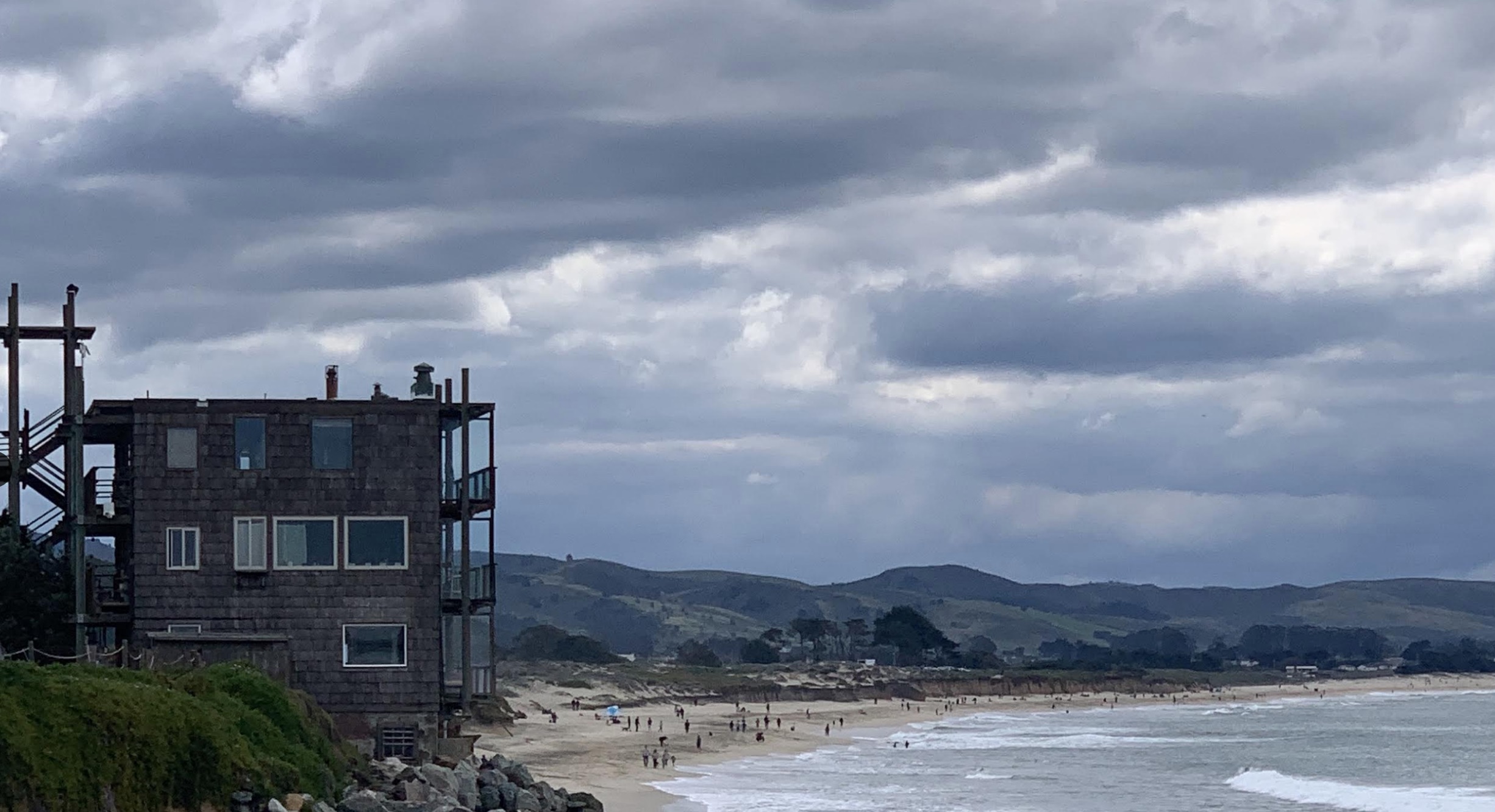 HMB Mayor Eisen Working With State and County to Reduce Beach Impacts for Covid 19