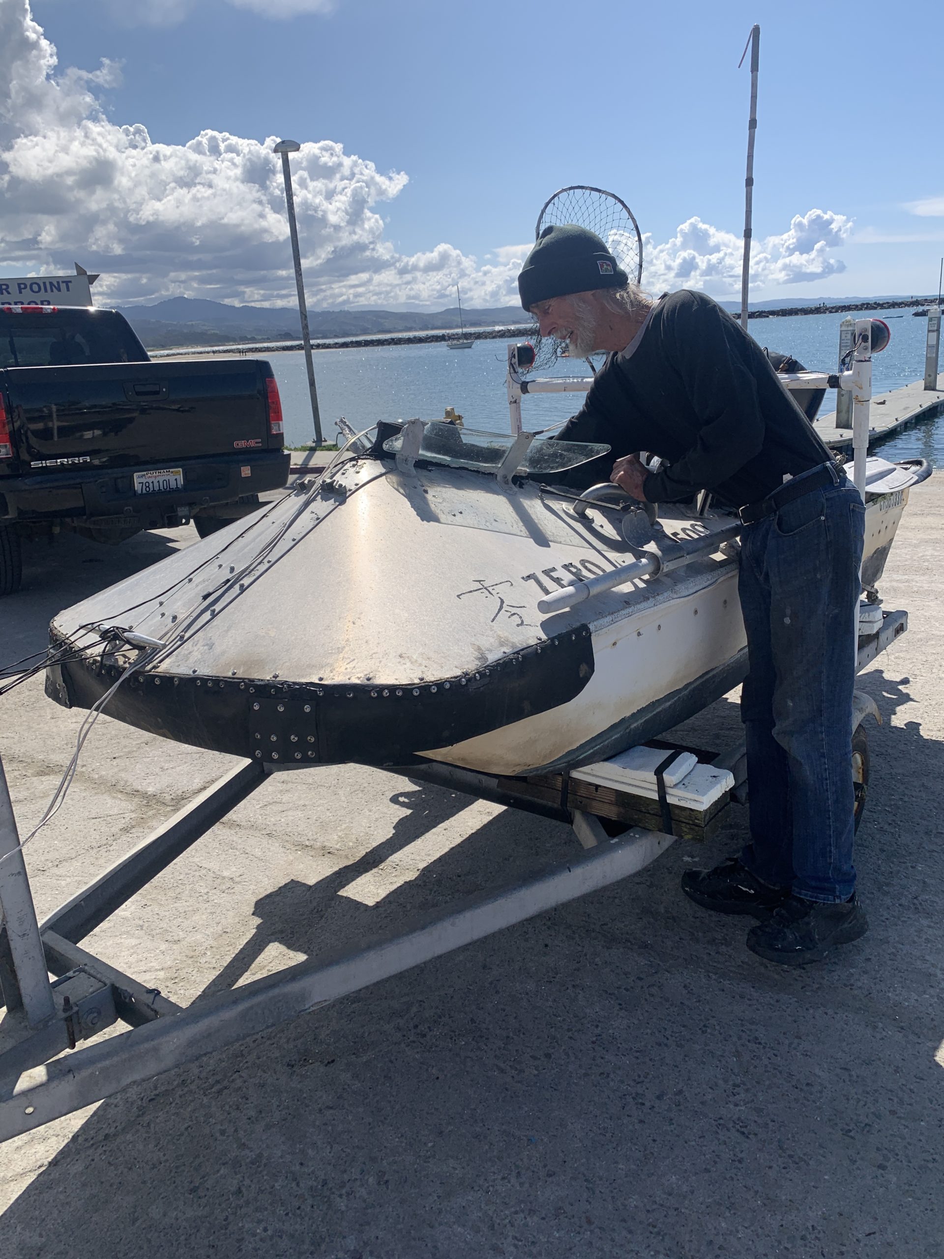 Eel Man Dave and His 11′ Boat, The ZERO, Go Out 15+ Miles To Sea