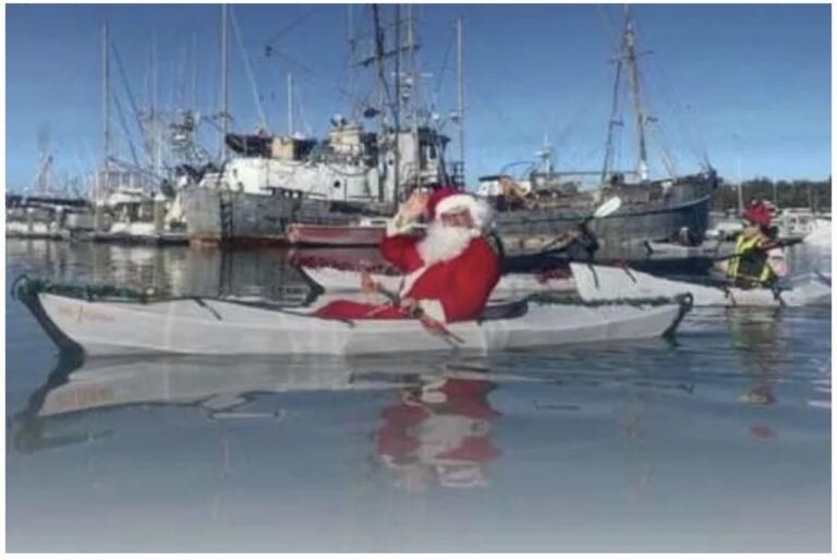 santa paddle 768x514