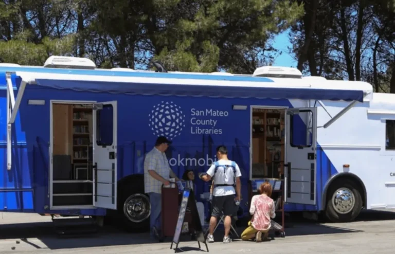 Bookmobile blue 768x494